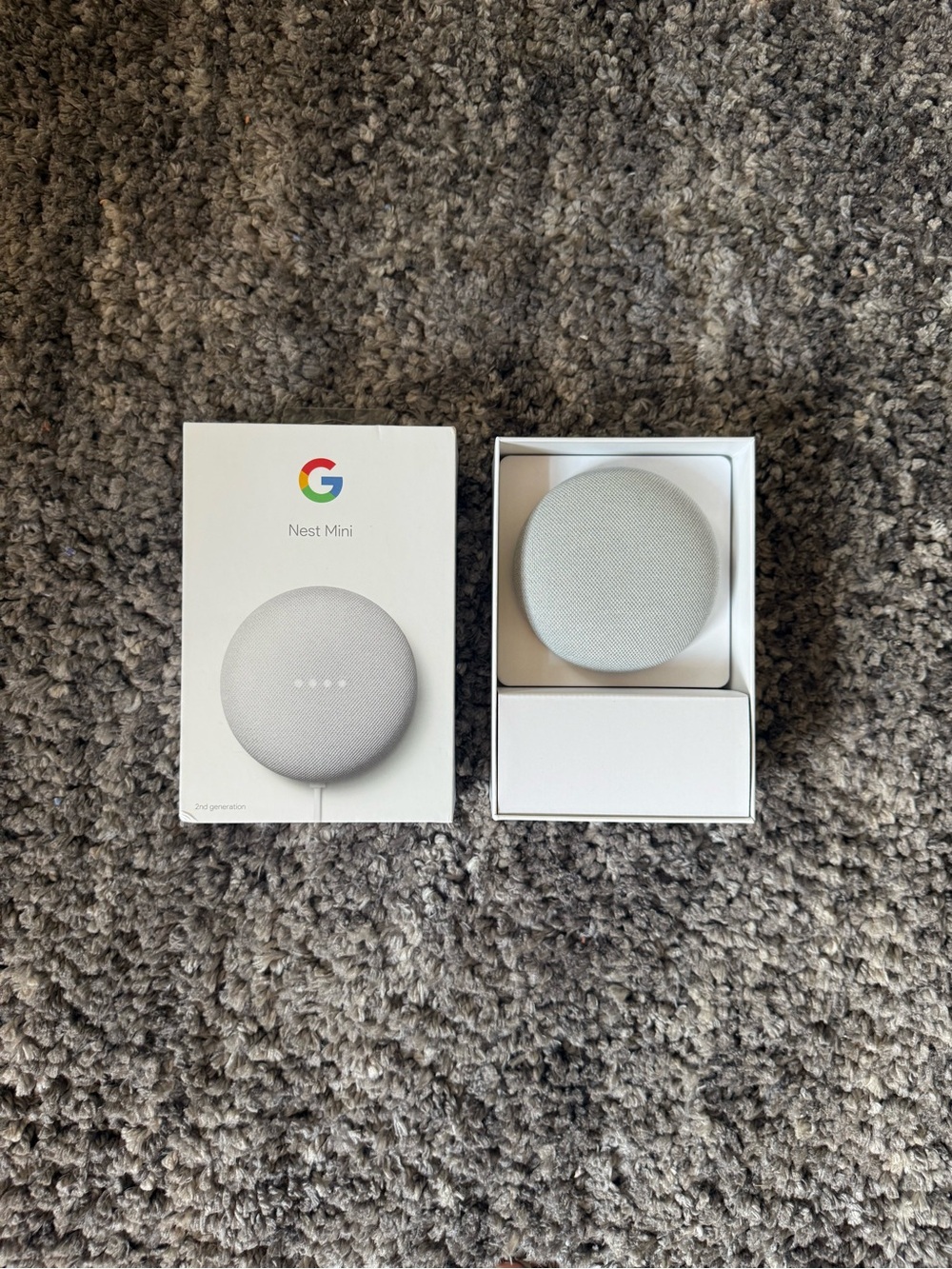 Google Nest Mini (2nd Gen) Smart Speaker - Chalk - Picture 2 of 5